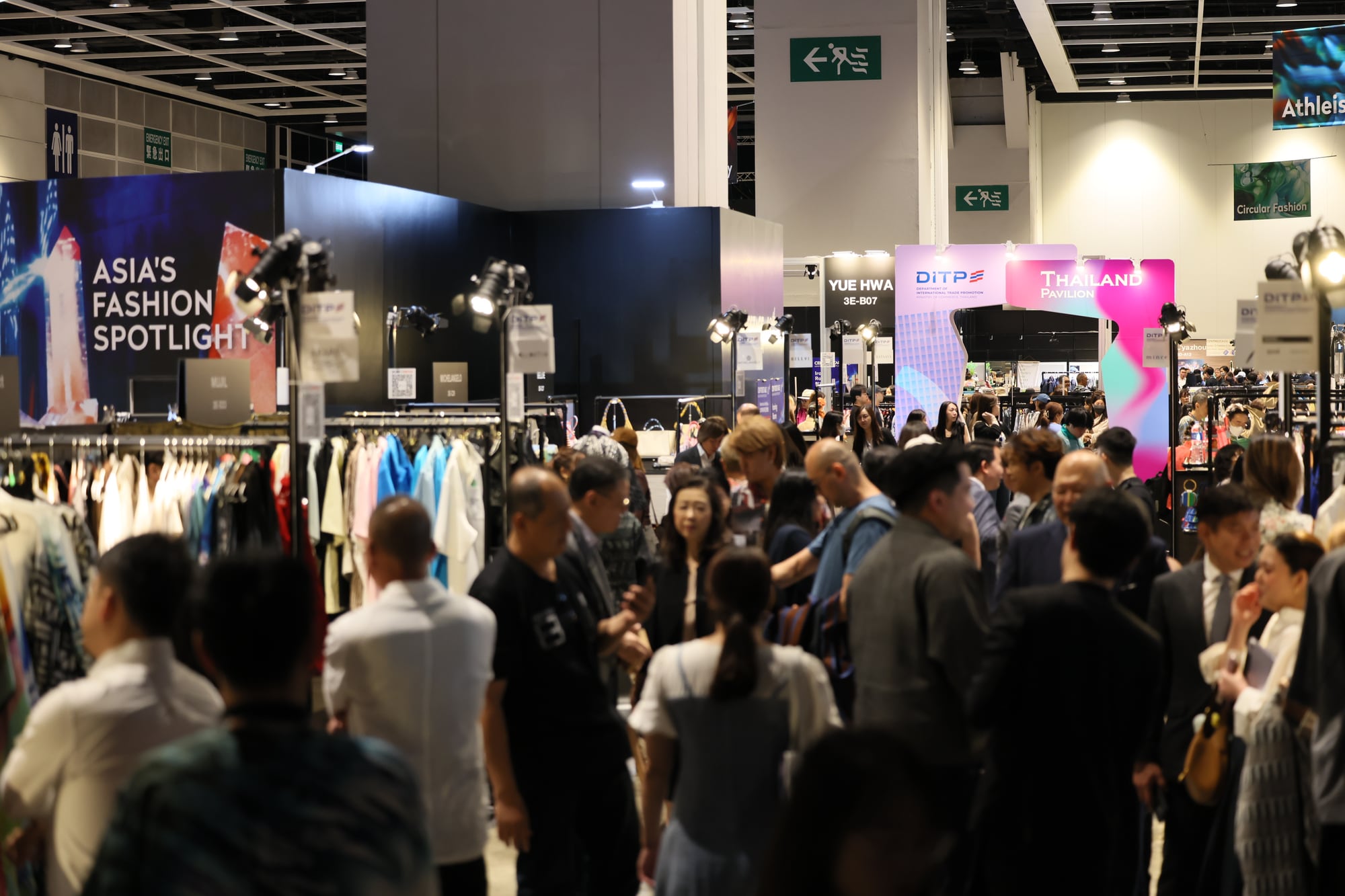 Crowded CENTRESTAGE 2025 aisle with Thailand Pavilion and Yue Hwa booth